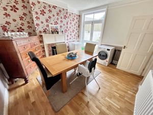 Dining room- click for photo gallery